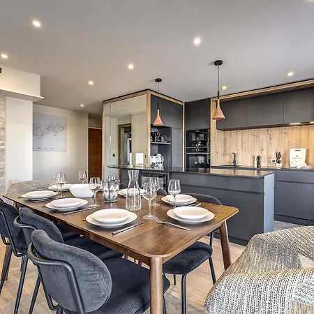 Apartment Spacieux 4 A Avec Parking Et Wifi - Fr-1-563-136